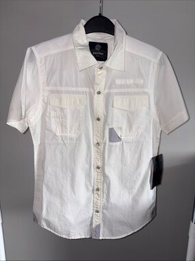 NWT Y2K Men’s White Short-Sleeve Casual Button-Down Shirt